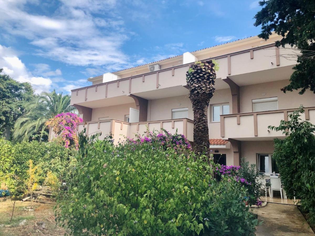 Apartments Palma Novalja Εξωτερικό φωτογραφία