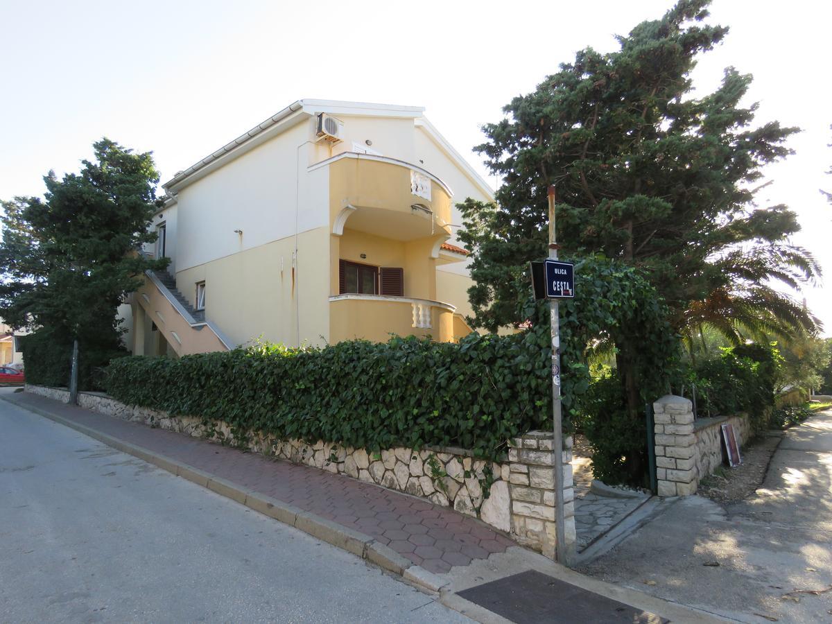 Apartments Palma Novalja Εξωτερικό φωτογραφία