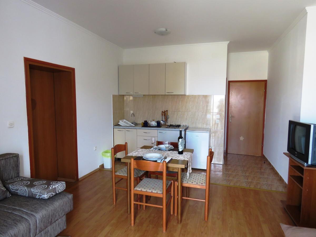 Apartments Palma Novalja Εξωτερικό φωτογραφία